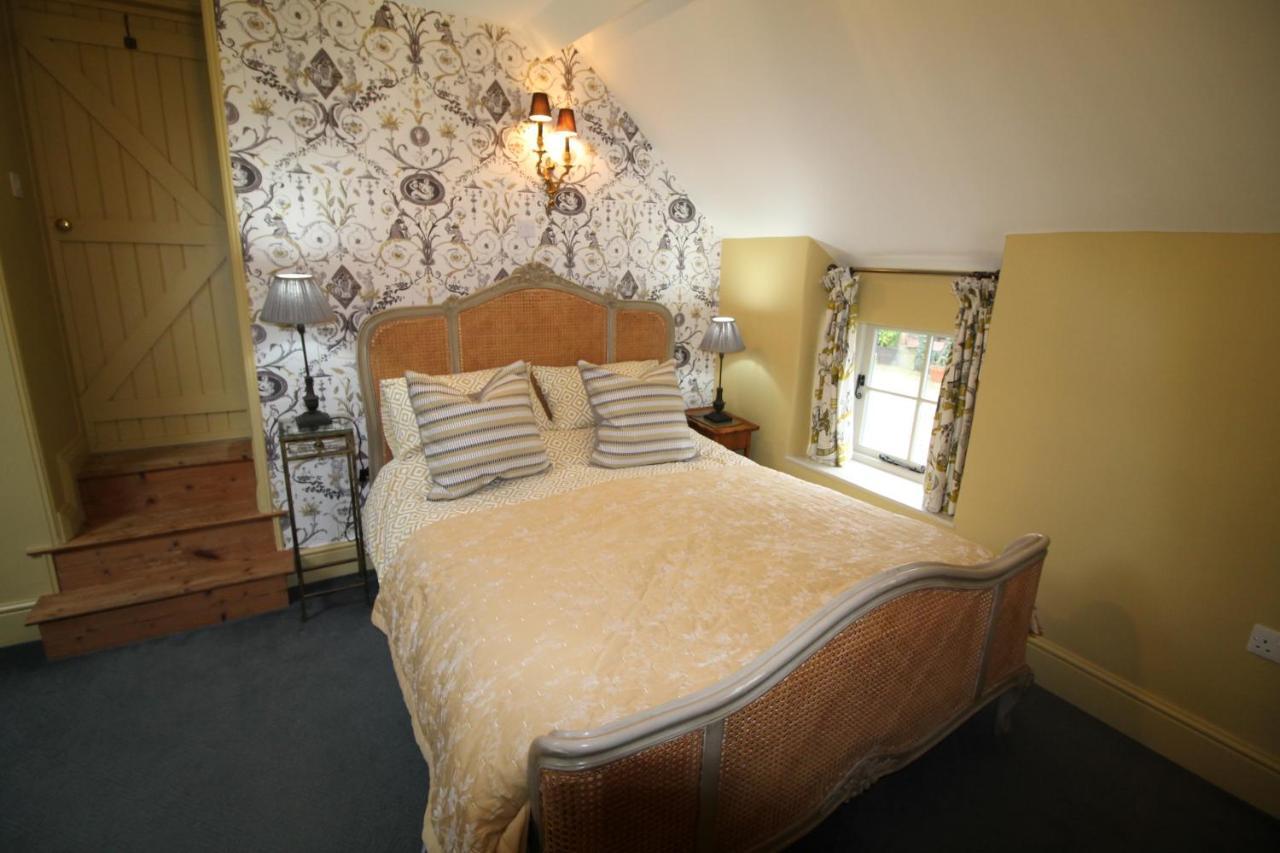 The Coach House Vila Whitby Exterior foto